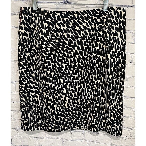 Ann Taylor Black and White Mini Short Skirt Silk Blend Size 14 - Picture 1 of 4